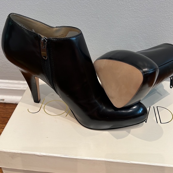 Joan & David black leather booties - Picture 4 of 6